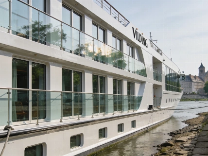 Viking Holdings Plunges 20% as River Risks Test Premium Valuation FinancialSumo