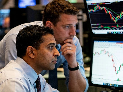 IBM Stock Plunge Triggers Analyst Downgrade and Investor Uncertainty FinancialSumo