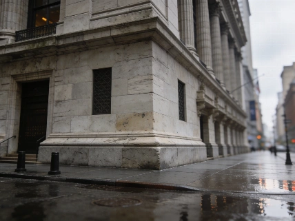 How the Stock Market Works for New Investors FinancialSumo
