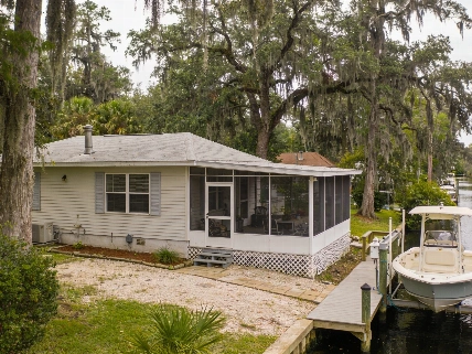 Homosassa Springs: An Affordable and Nature-Filled Retirement Destination FinancialSumo