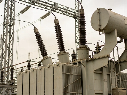 OGE Energy Raises Dividend as Earnings Beat Estimates, Revenue Falls FinancialSumo