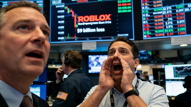 Roblox Stock Plunges $9 Billion After Algorithm Overhaul FinancialSumo