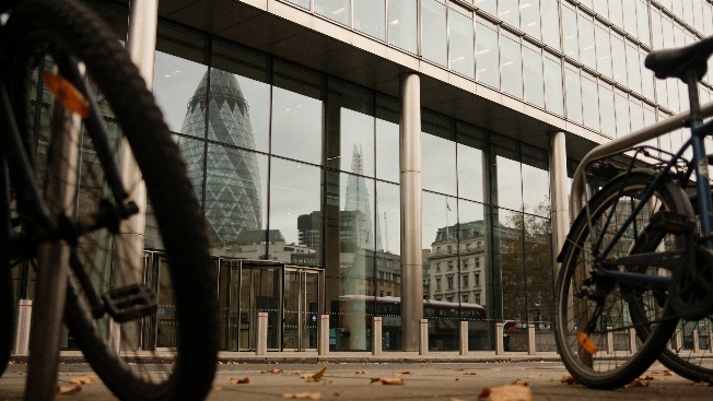 Aviva dividend hike tests investor patience as stock stalls FinancialSumo