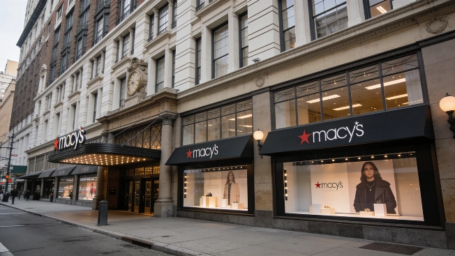 Berkshire Hathaway Surprises Wall Street With Major Macy's Investment FinancialSumo