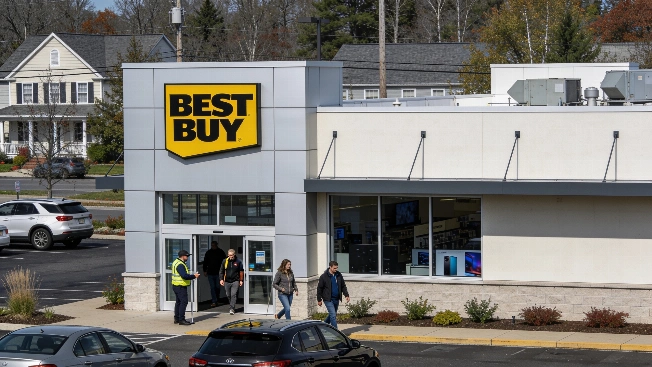 Best Buy Bets on Smaller Stores as New CEO Takes Charge FinancialSumo