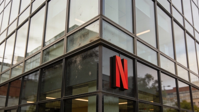 Netflix Stock Drops 42%: Bargain Opportunity or Value Trap Risk FinancialSumo