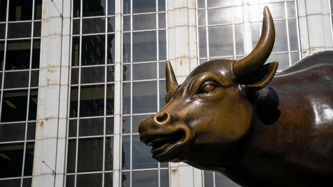 Buffett Exit and Surging Treasury Yields Test Wall Street Nerves FinancialSumo