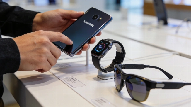 Qualcomm Chips Take Over Samsung Galaxy Devices in Global Shift FinancialSumo